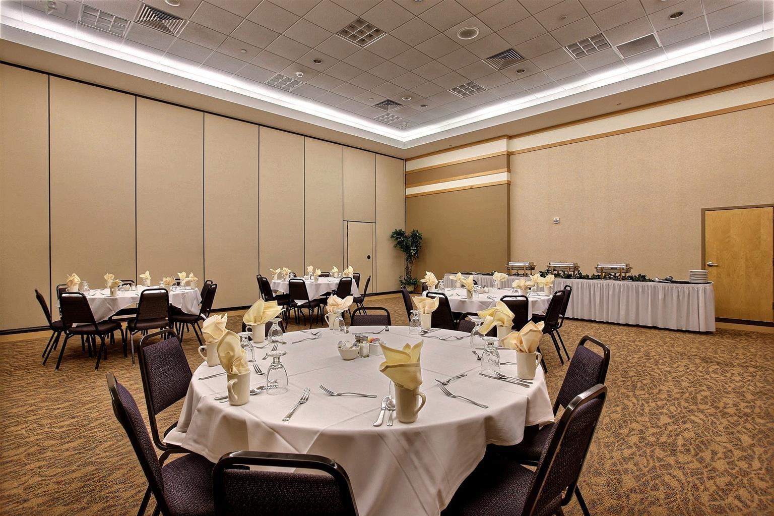 Country Inn & Suites By Radisson, Fergus Falls, Mn Restaurant photo